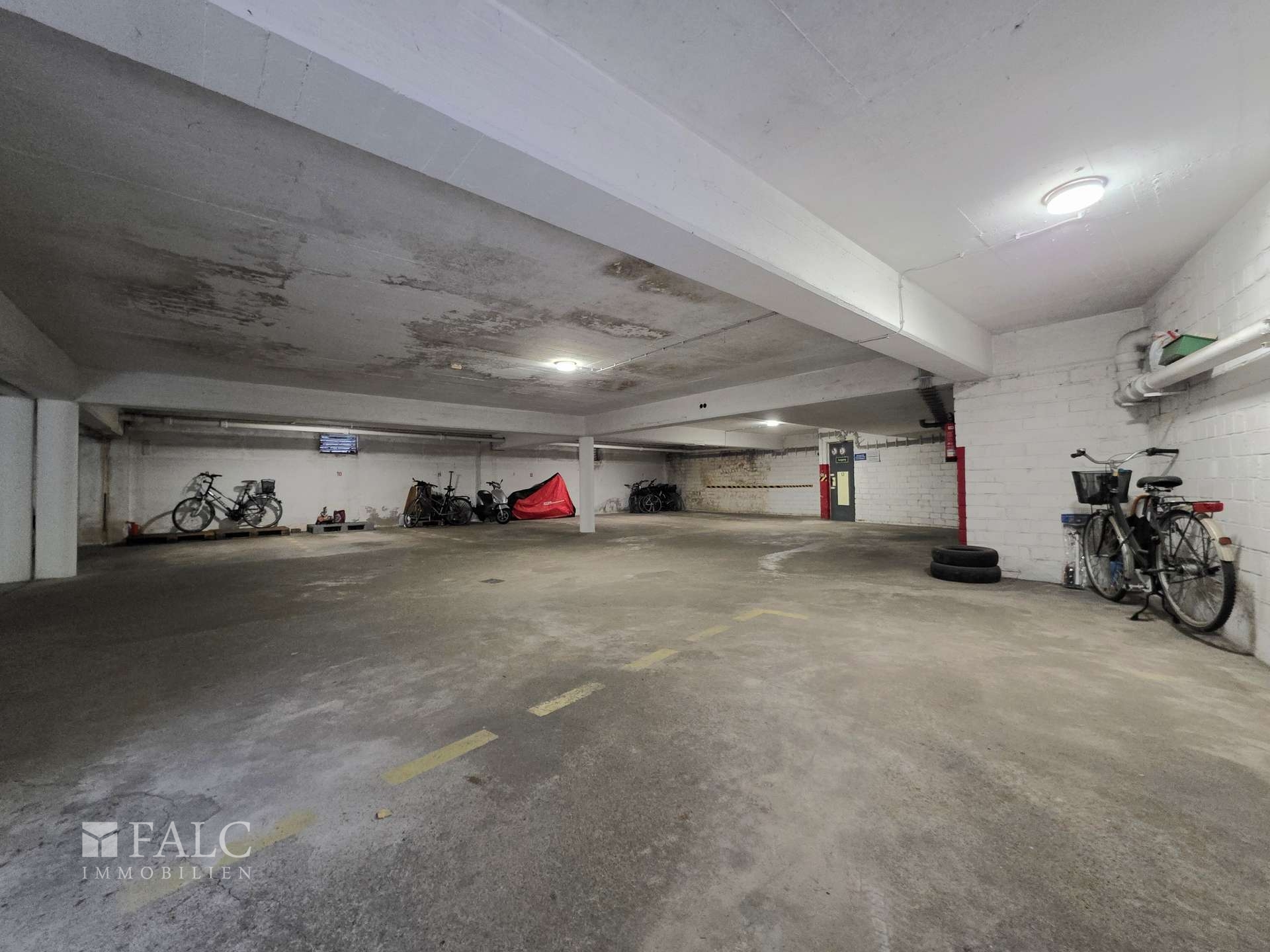 Tiefgaragenparkplatz